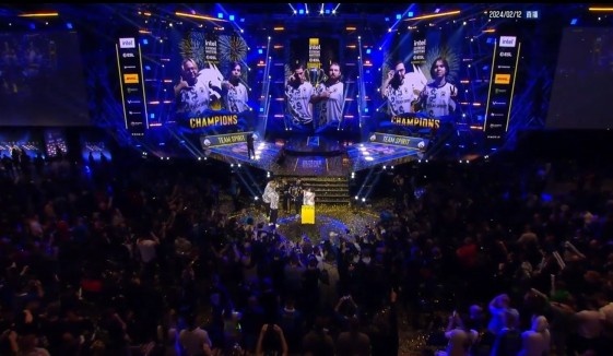 久保建英在 久保建英在