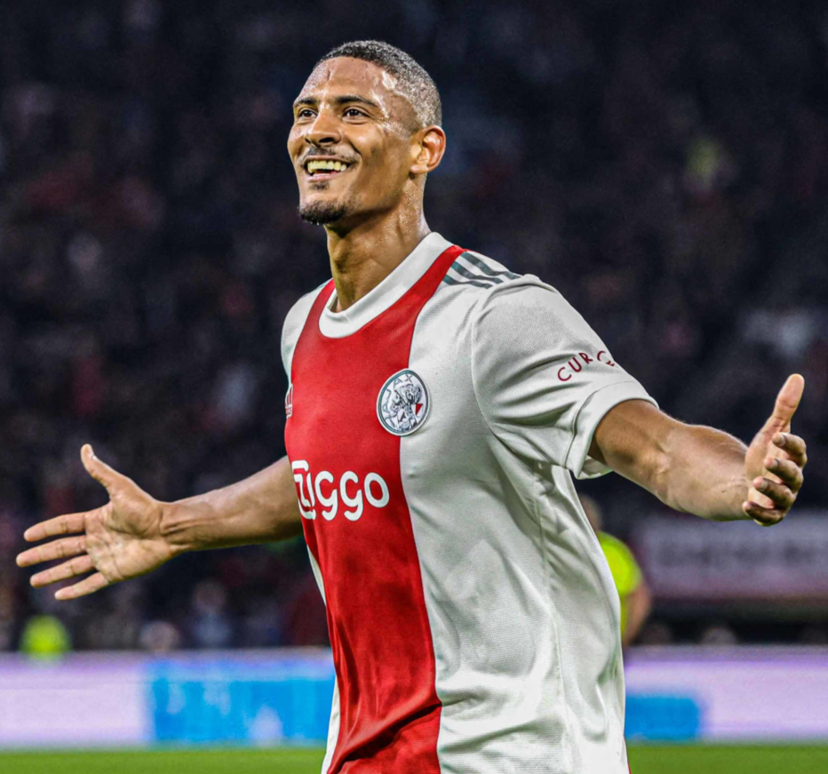 巴黎虽然在 巴黎虽然在