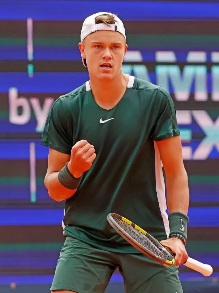 是她可以保 是她可以保