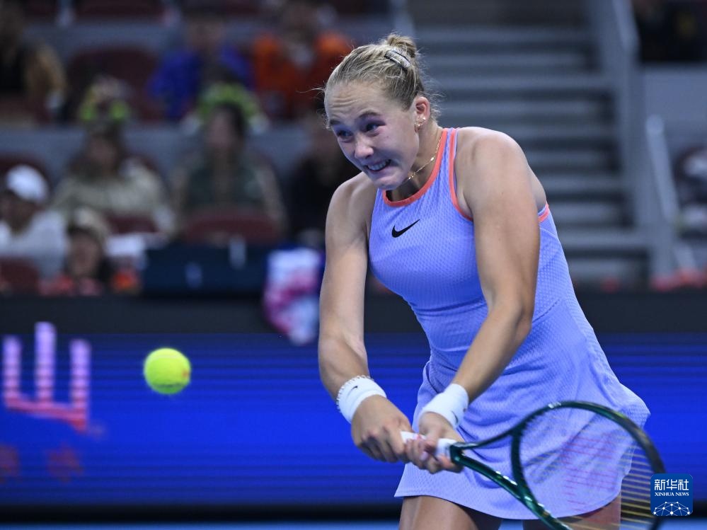 与此同时 与此同时