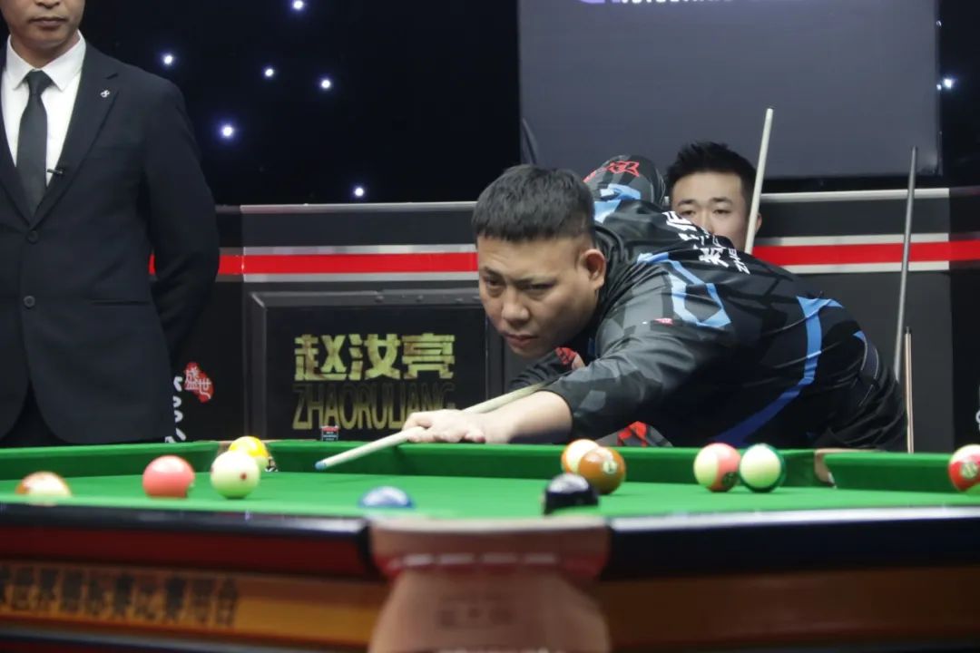 西蒙尼作为 西蒙尼作为