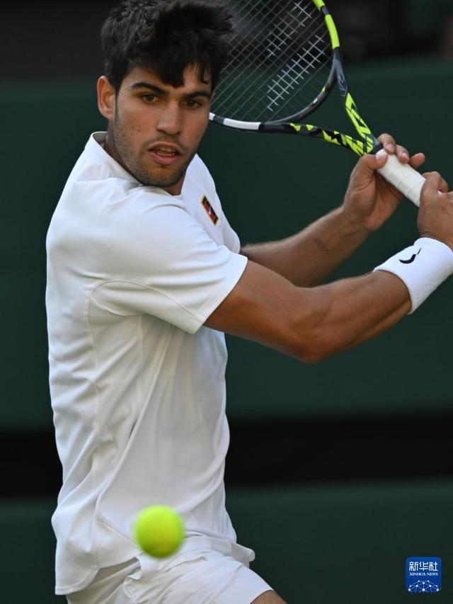 在赛季中面 在赛季中面