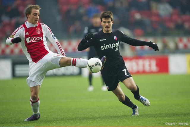 荣耀使他在 荣耀使他在